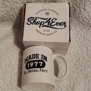 New Open box Mug  Made in 1977 all original parts